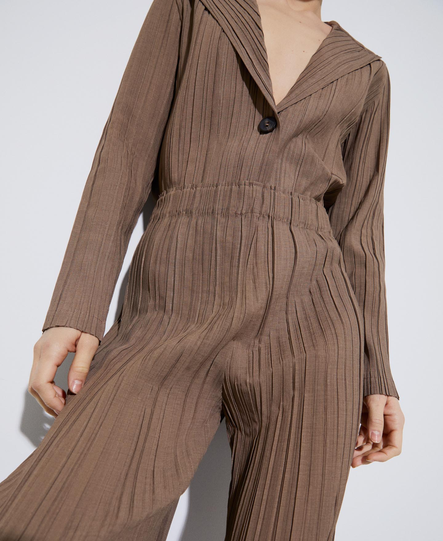 Nut Crinkle Trousers