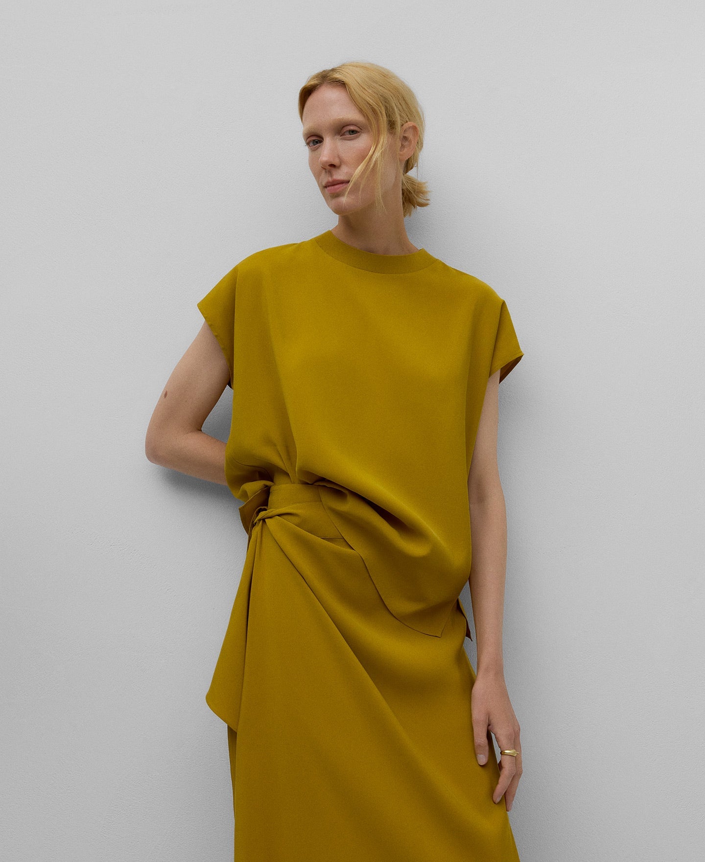 Short Sleeve T-shirt in Mustard Yellow