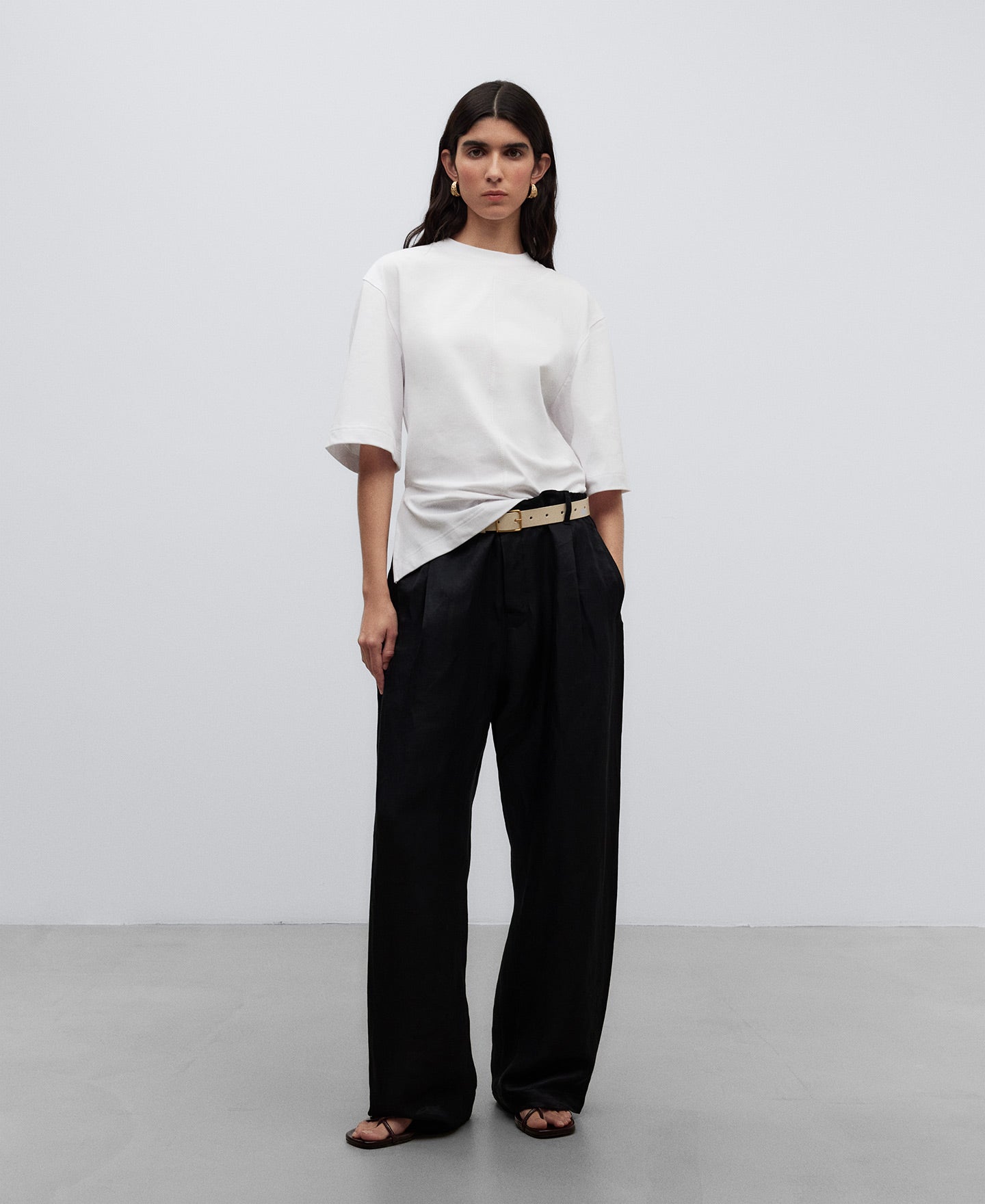 White Cotton T-Shirt With Fitted Waist