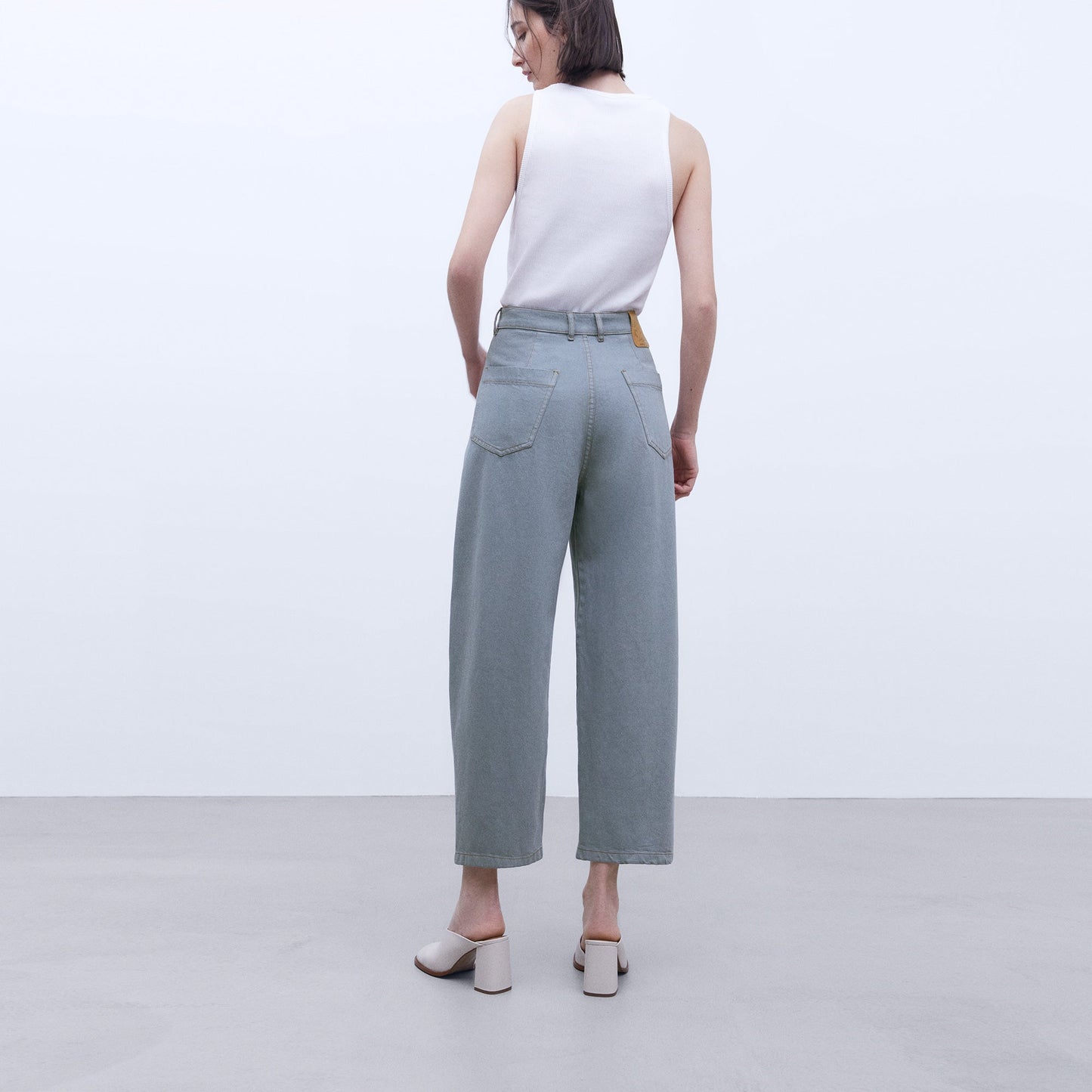 Grey Cotton Banana Fit Jeans