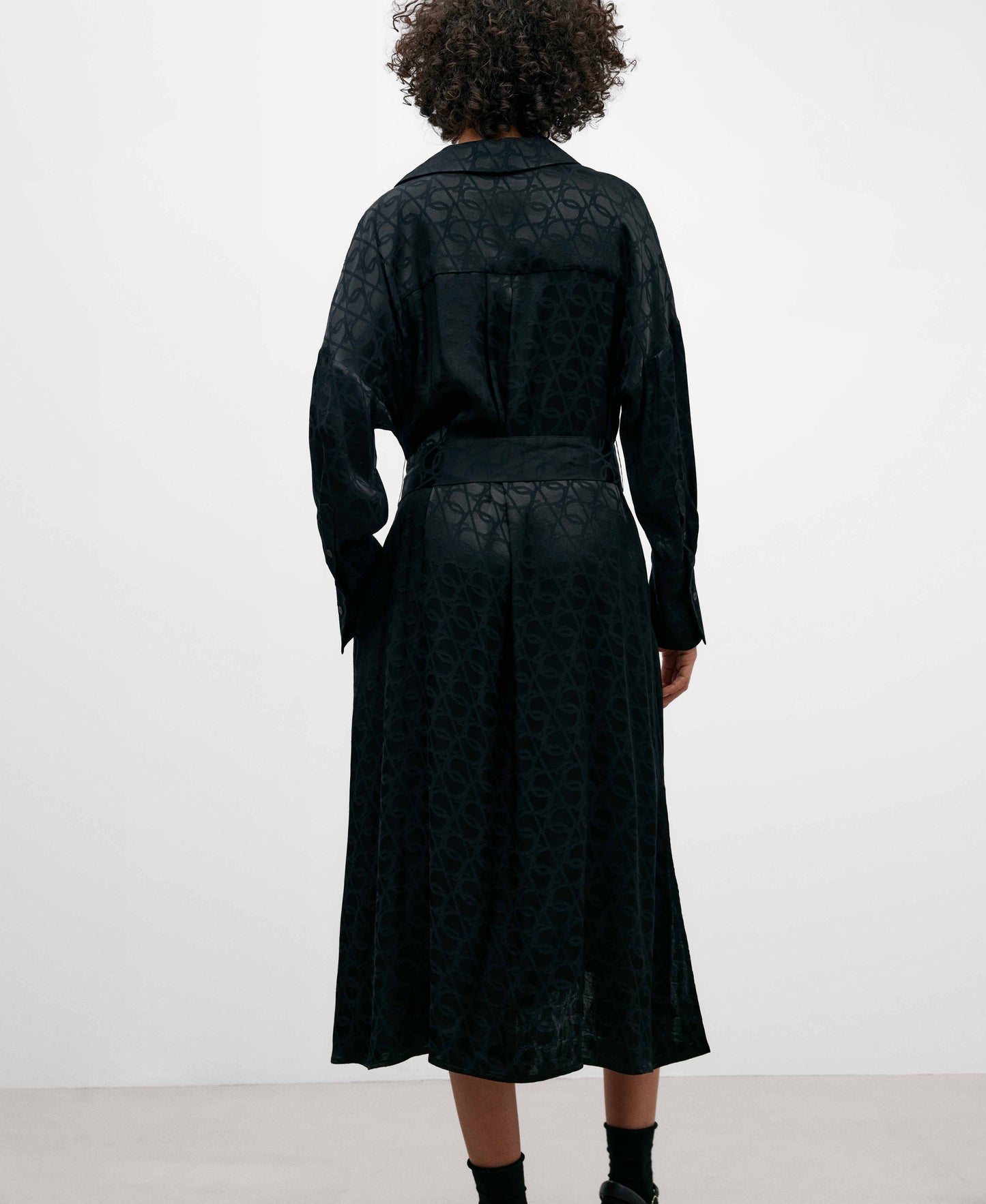 Shirt-Like Jacquard Dress in Black