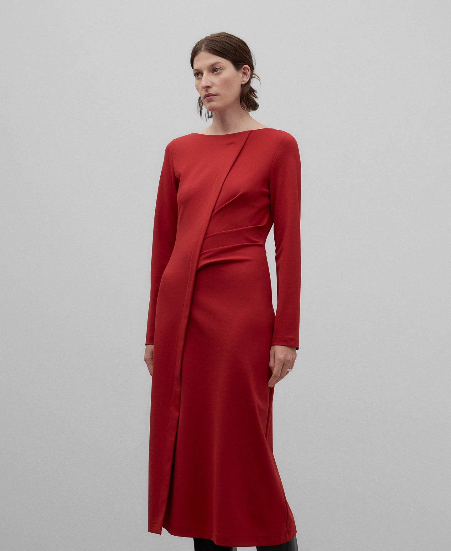 Midi Dress With Gather in Red