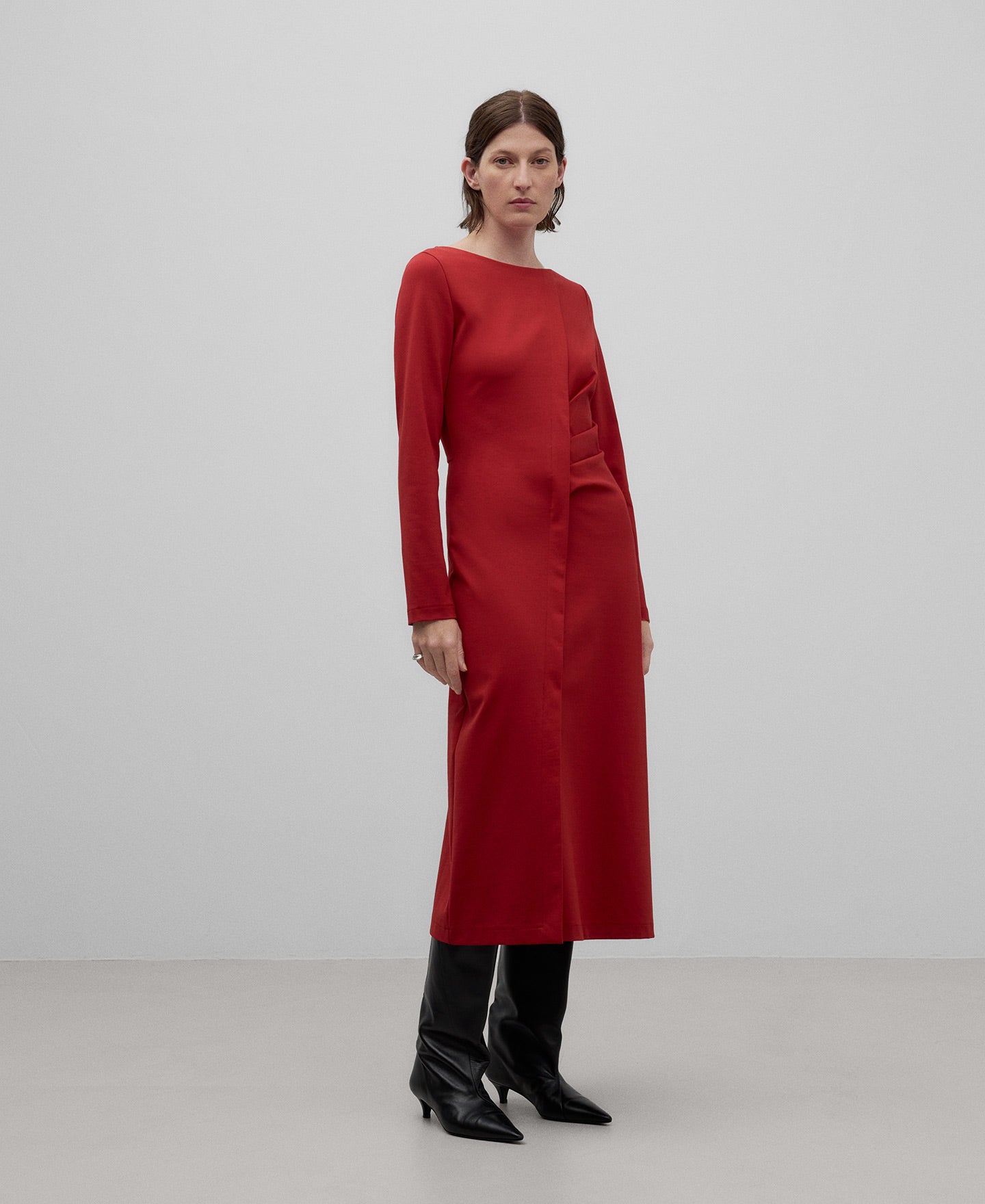Midi Dress With Gather in Red
