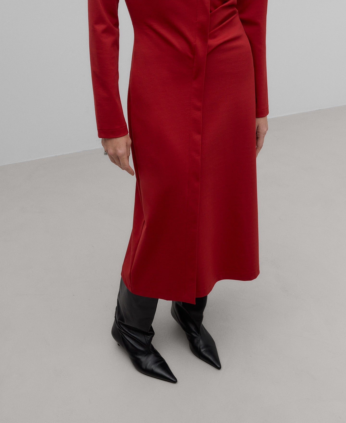 Midi Dress With Gather in Red