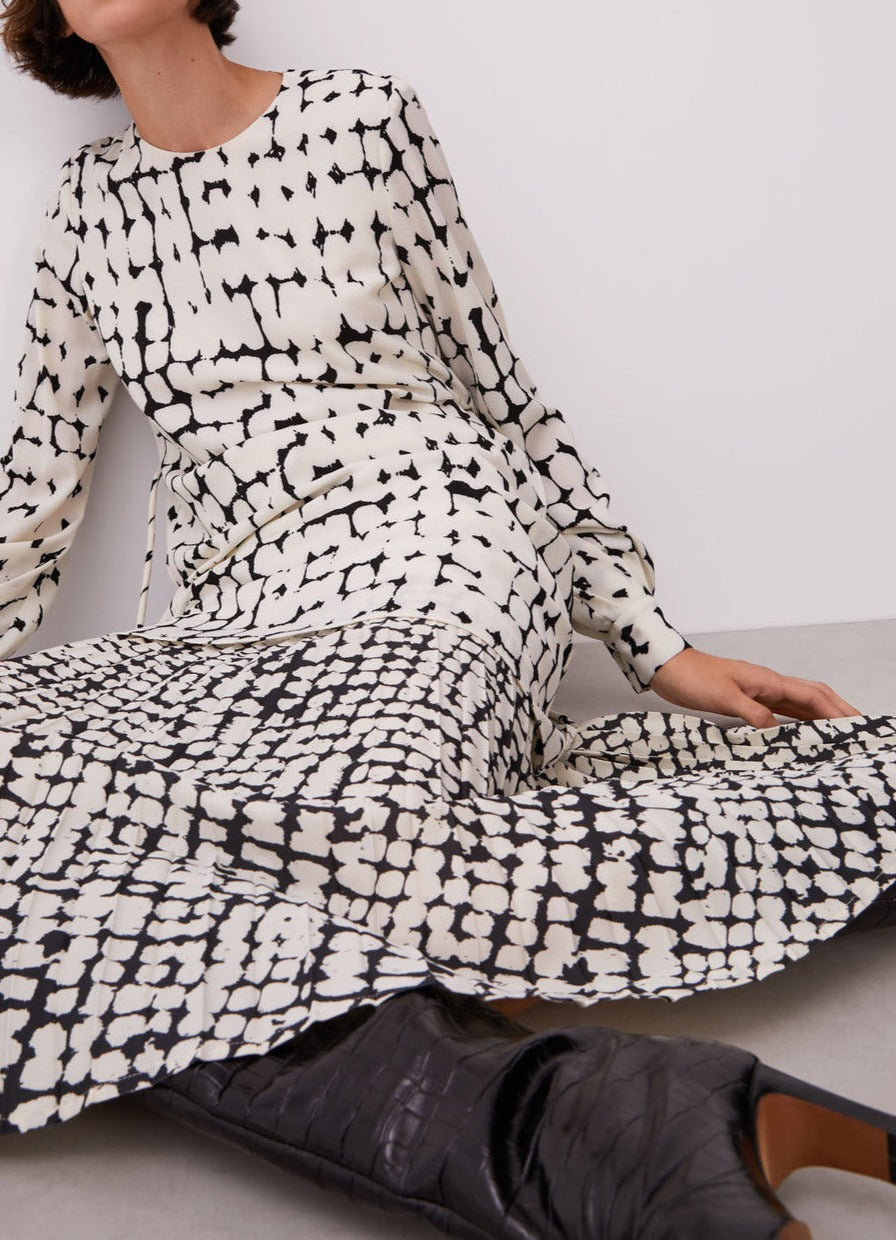 White And Black Mini Dress With Signature Print