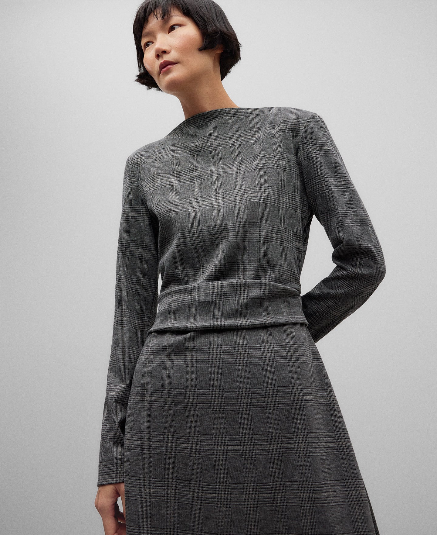 Printed dress with draped waist woman in grey/black