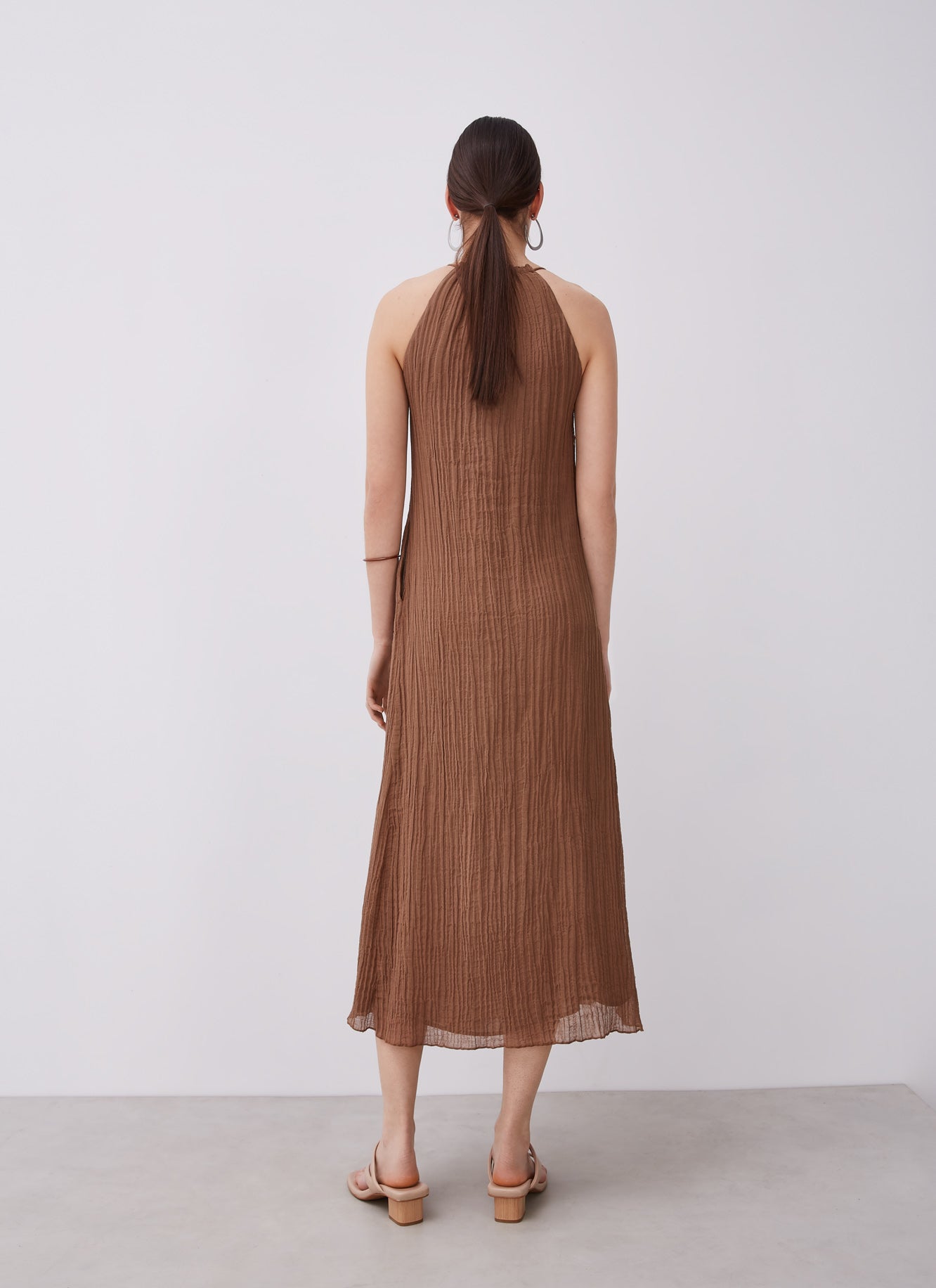 Brown Wrinkled Dress With Halter Neckline