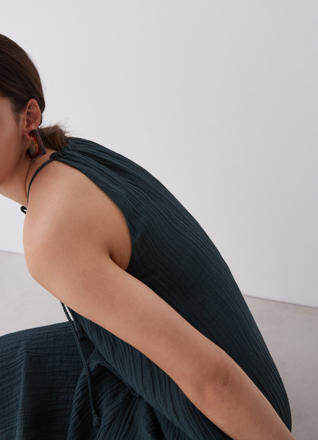 Green Wrinkled Dress With Halter Neckline