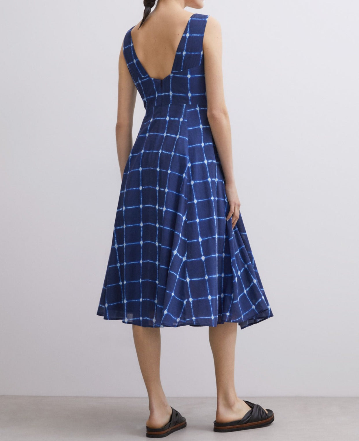 Blue Print V-Necline Printed Midi Dress