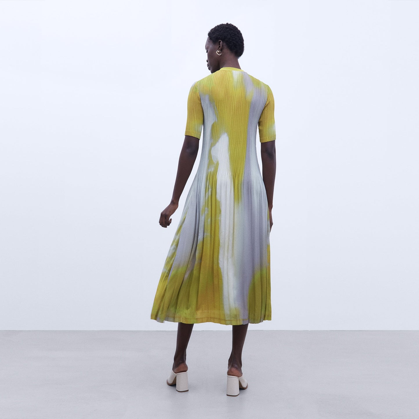 Crinkle Print Yellow Midi Dress