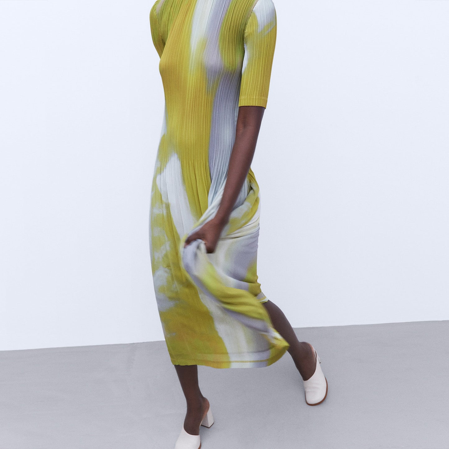Crinkle Print Yellow Midi Dress