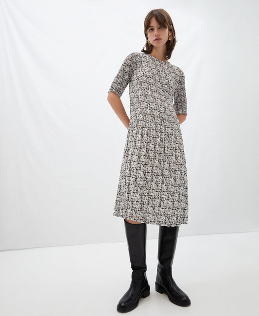 White And Black Printed Crinkle Dress