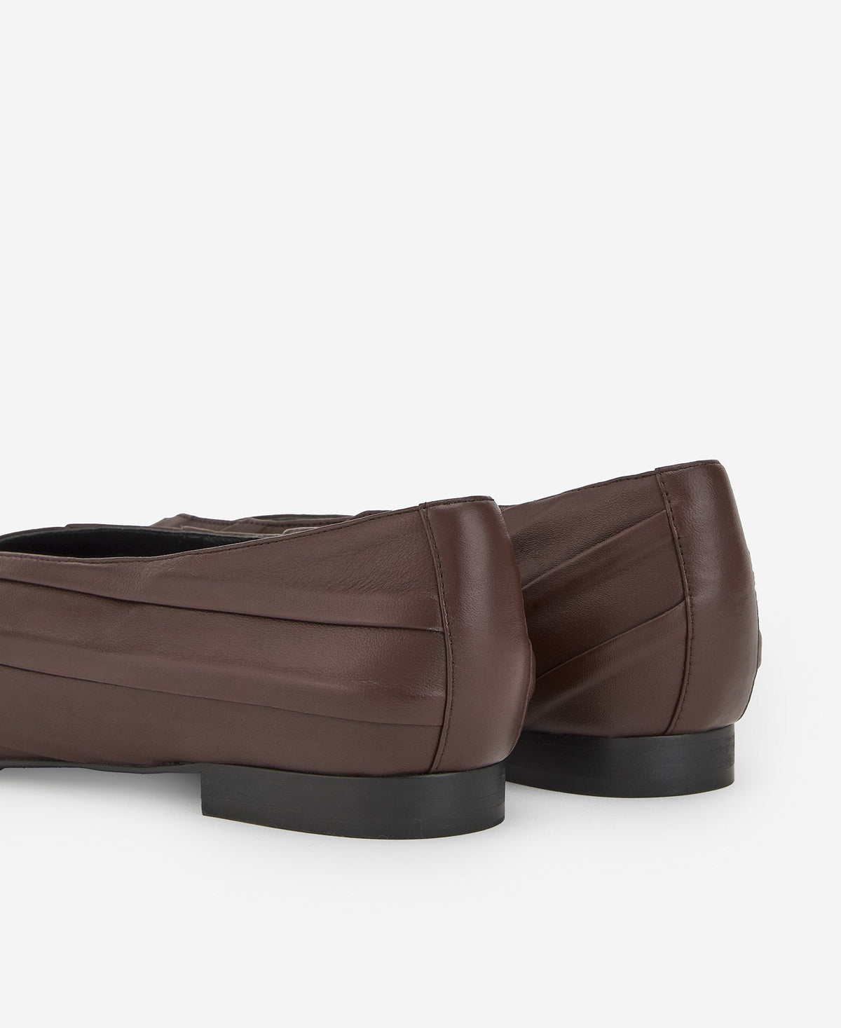 Bare Heel Pleated Shoe - Wine