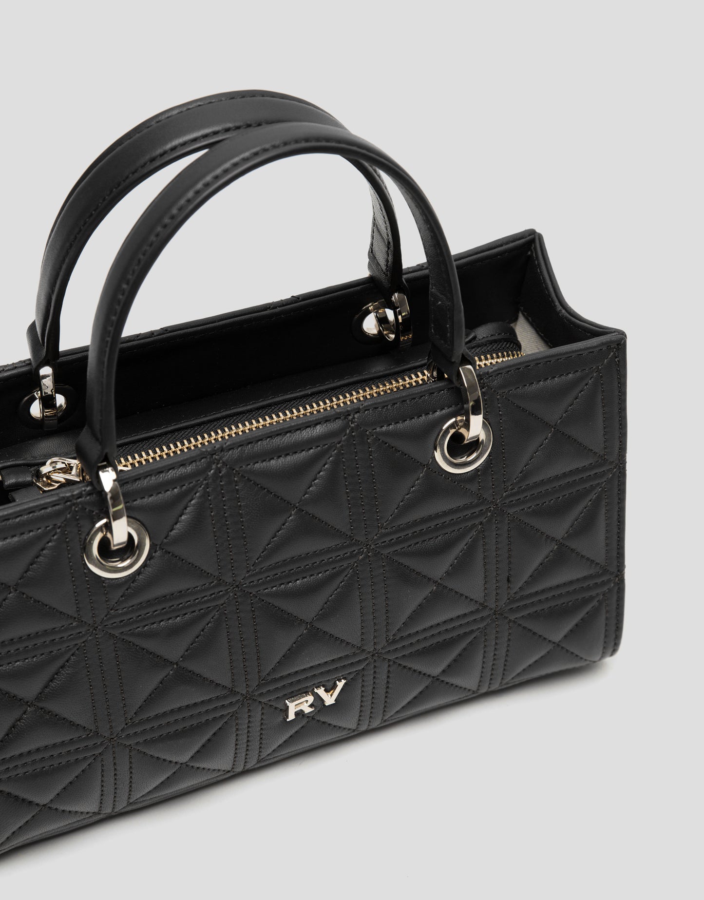 Baguette Bag Linda quilted leather black