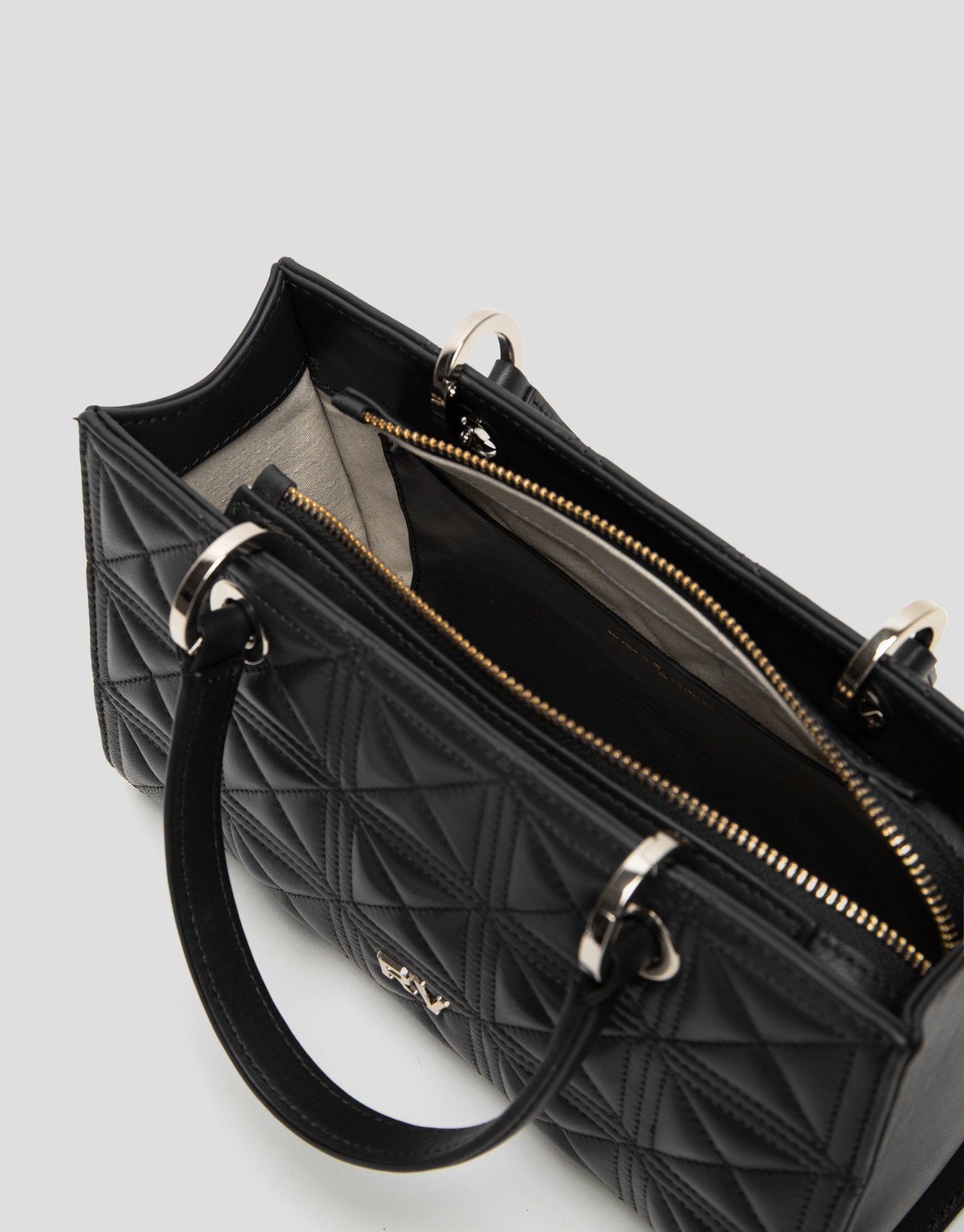Baguette Bag Linda quilted leather black