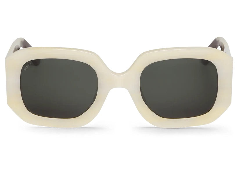 Melting Lava Sunglasses With Classical Lenses