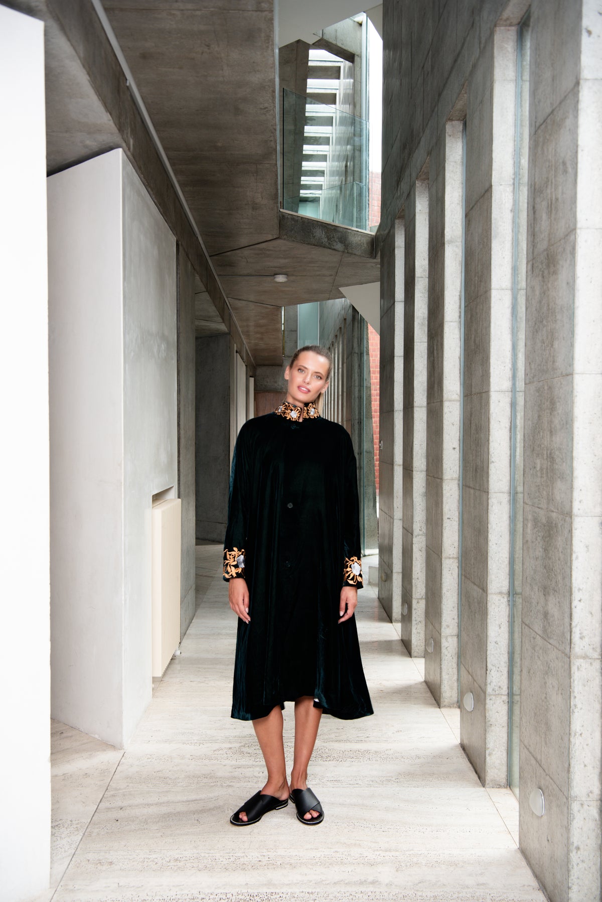Alquema | Velvet Coat / Black