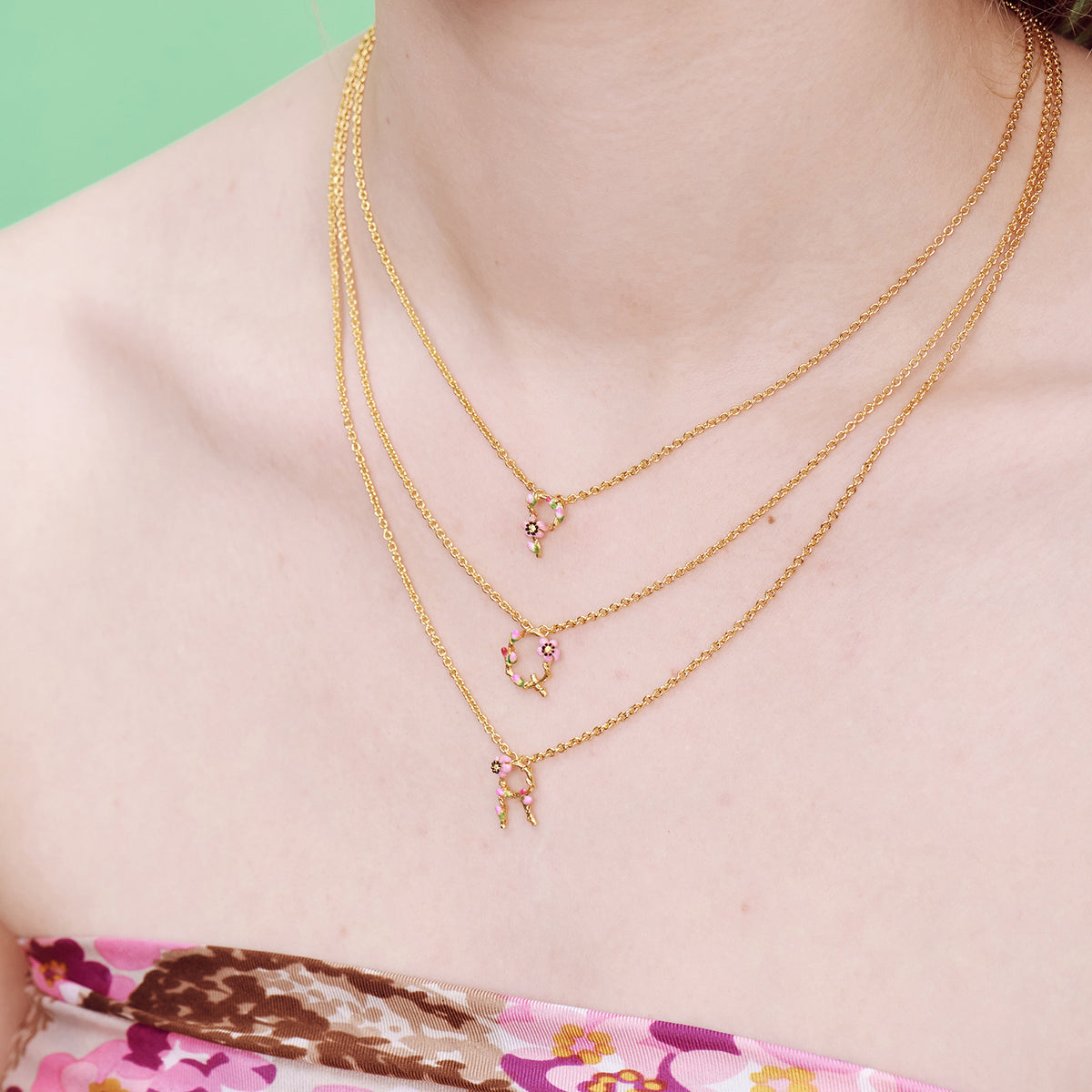 Letter R Extraordinary Necklace | AOAB3181