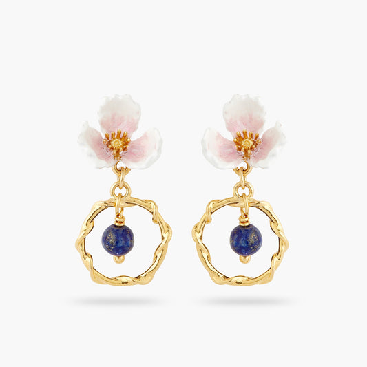 White Flower And Lapis Lazuli Hoop Earrings | aqjf1081