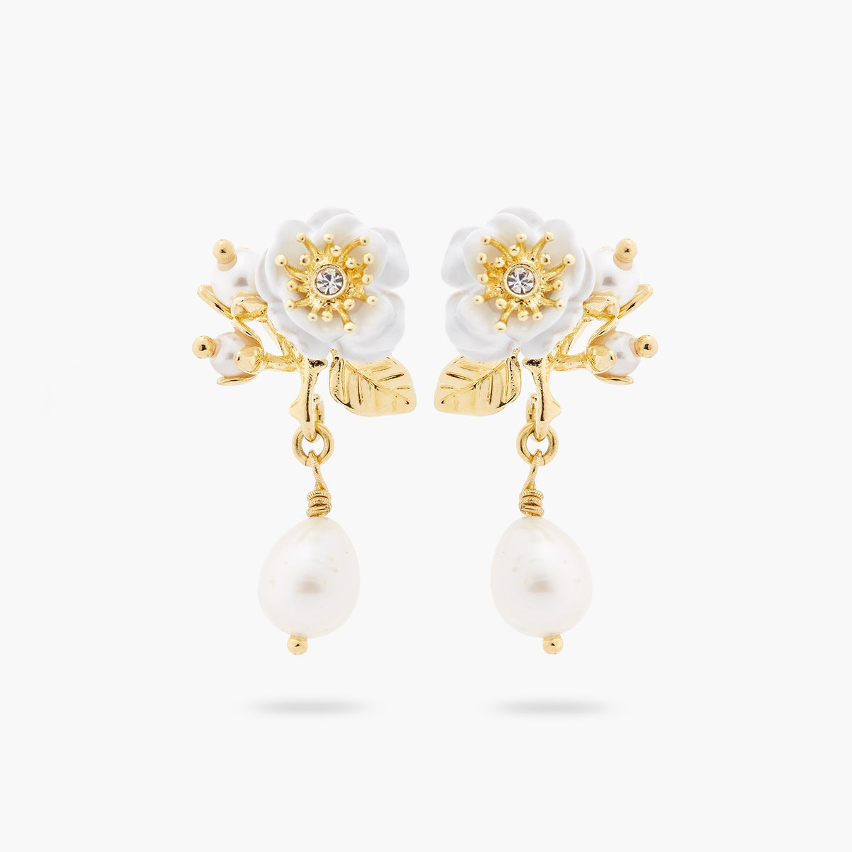 White Rose And Pearls Hoop Earrings | aset1061