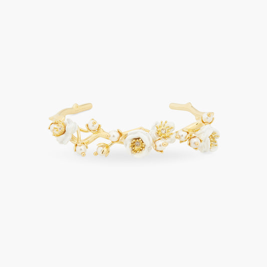 White Rose Branch And Pearls Bangle Bracelet | ASET2031