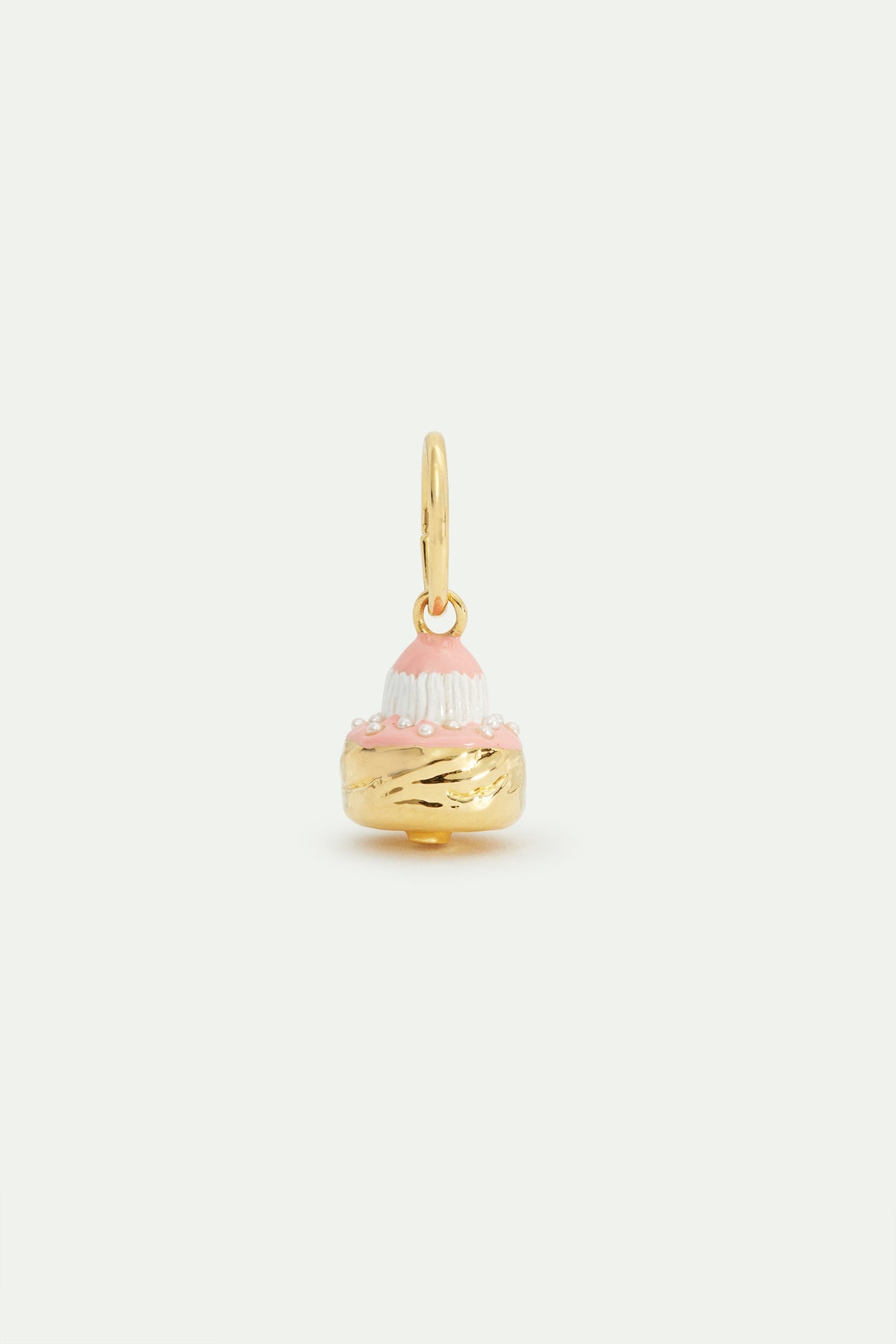 Patisserie Pendant, Creaminess And Tradition | avpe4201