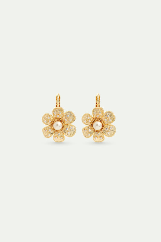 Sleeper Earrings Composed Of A Gold-Plated Brass Flower | avth1011