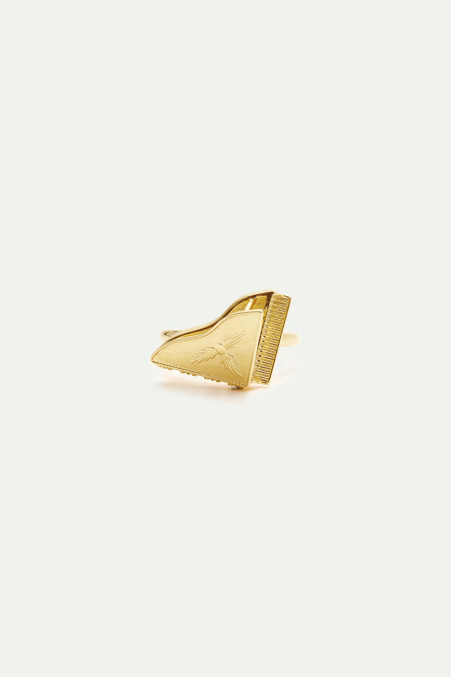 Gold Piano Ring | AXOP6021