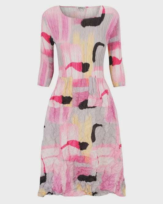 Alquema | 3/4 Sleeve Smash Pocket Dress /  Flamingos