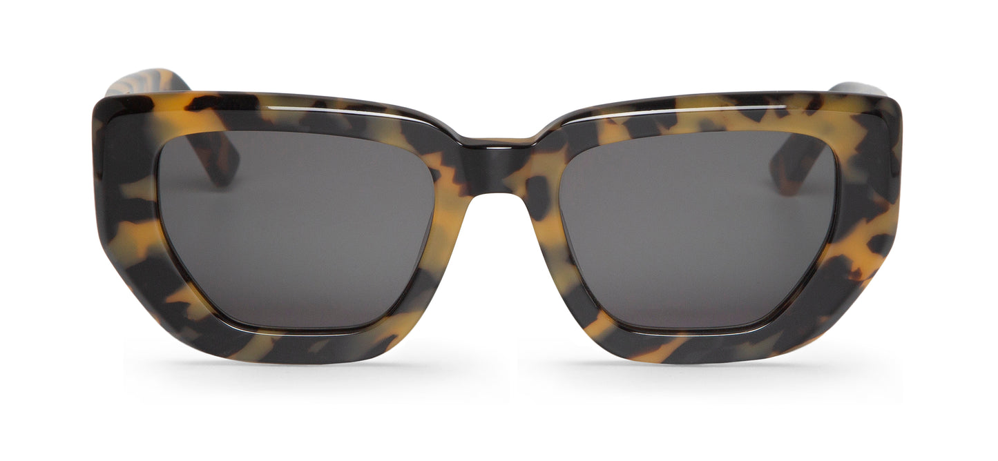 Madalena Sunglasses With Classical Lenses