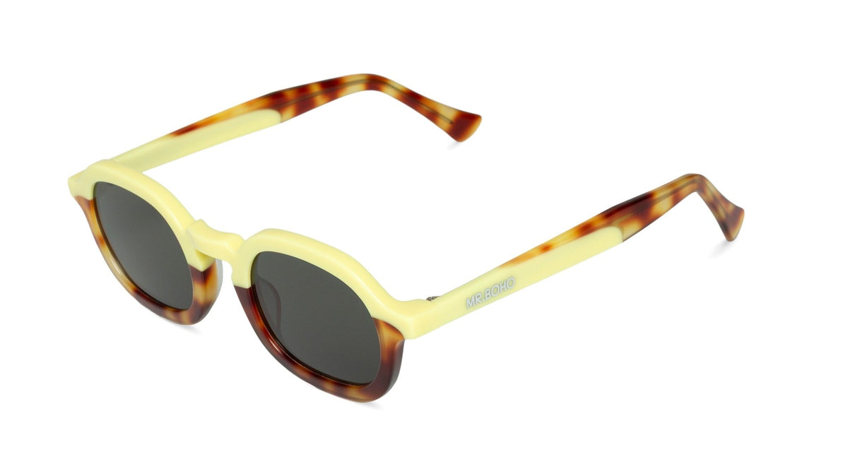 Elpatio Sunglasses With Classical Lenses