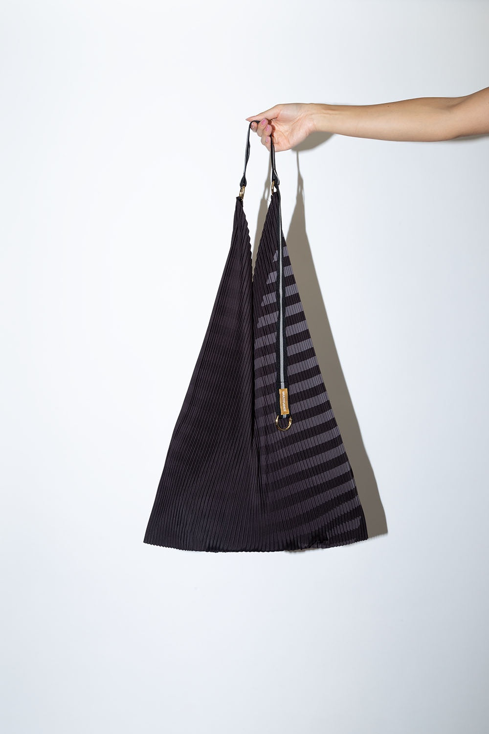 Multitudes Claudia Black Pleated Y Bag