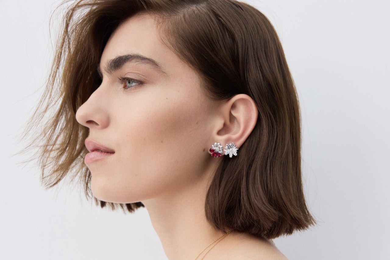 Silver Earrings With Cosmos and Red Stones | AYNF1081 - Les Nereides
