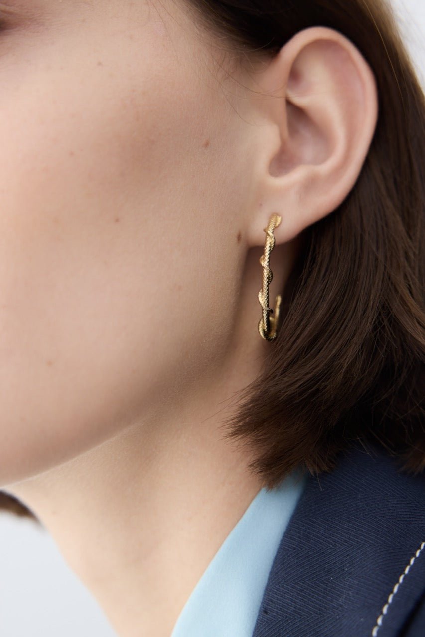 Gold Snake Post Hoop Earrings | AYVA1031 - Les Nereides