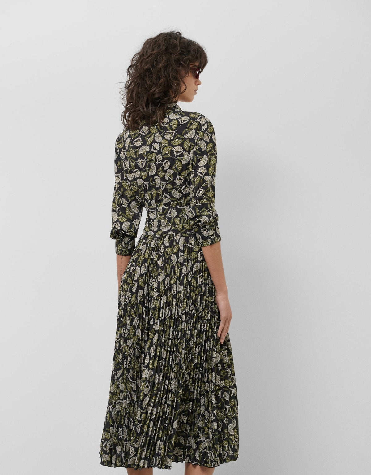 Dresses | Black midi pleated dress with green leaf print by Spanish designer Roberto Verino
