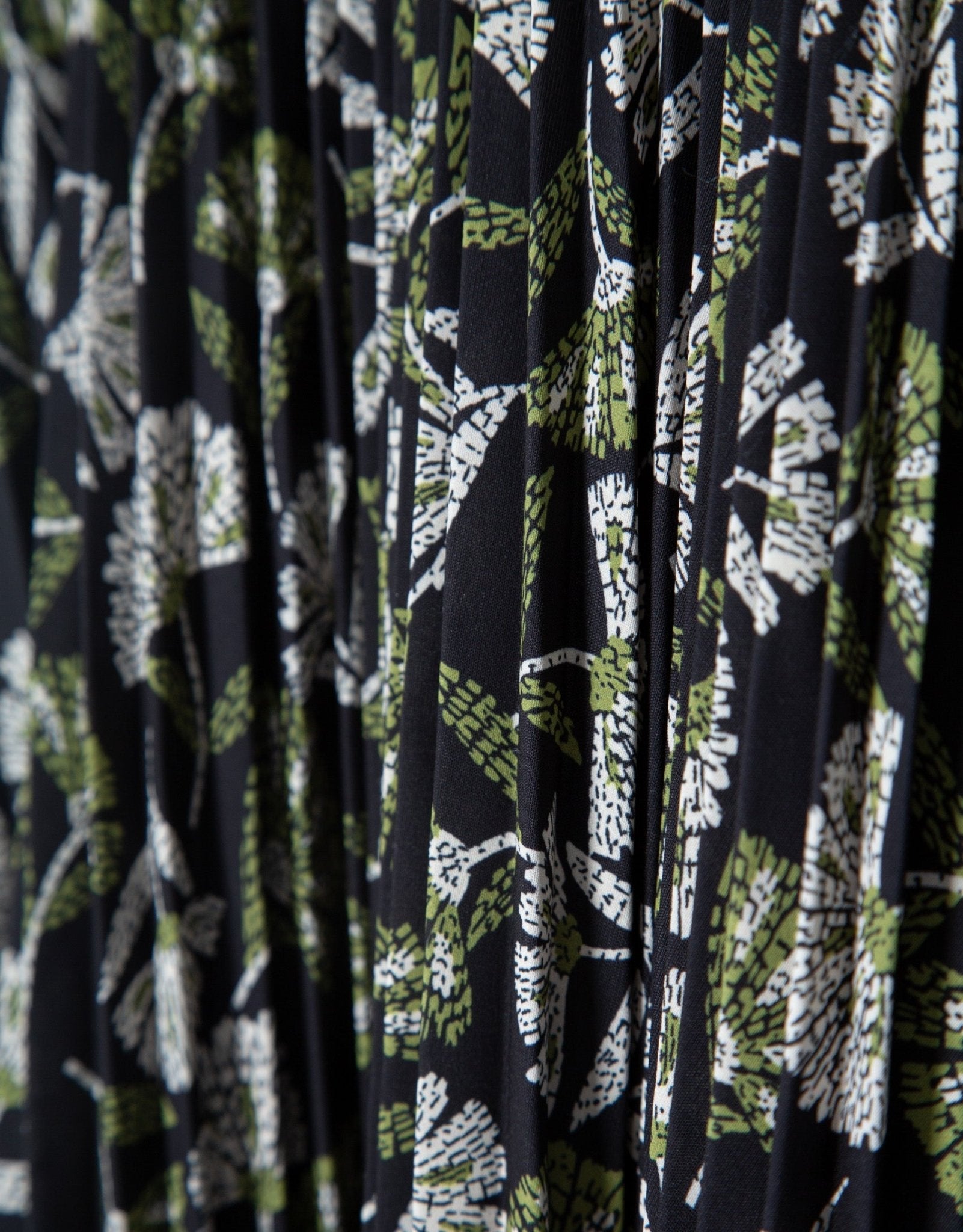 Dresses | Black midi pleated dress with green leaf print by Spanish designer Roberto Verino