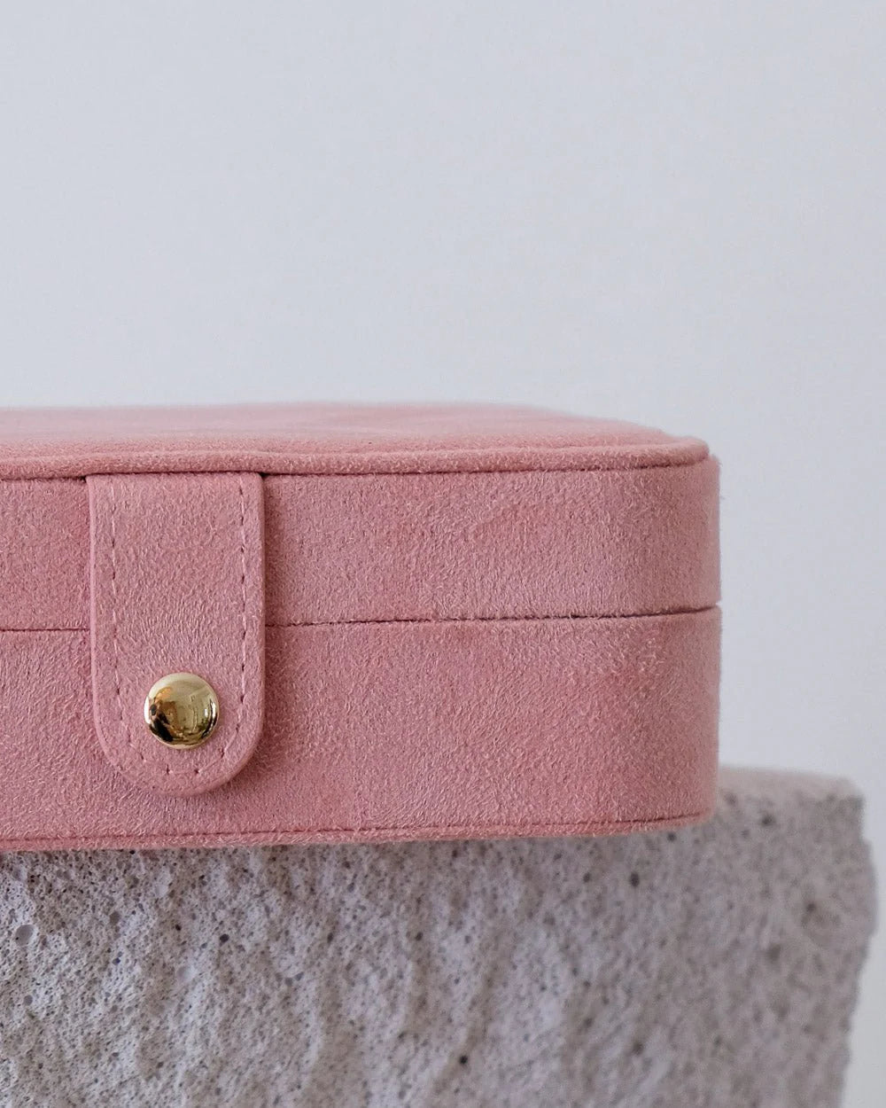 Brigitte Travel Jewelry Box In Pink Velvet