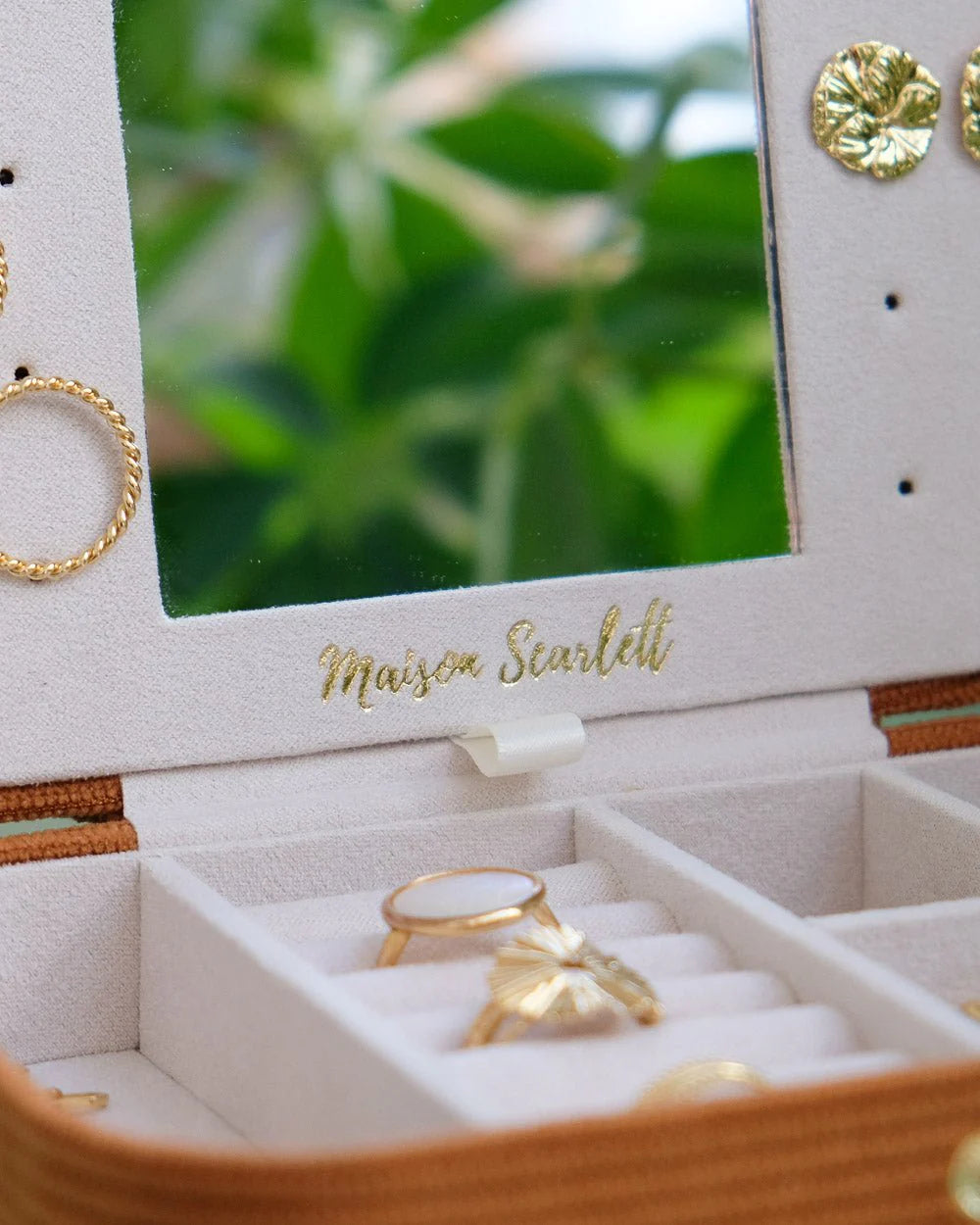 Brigitte Corduroy Travel Jewelry Box Cognac