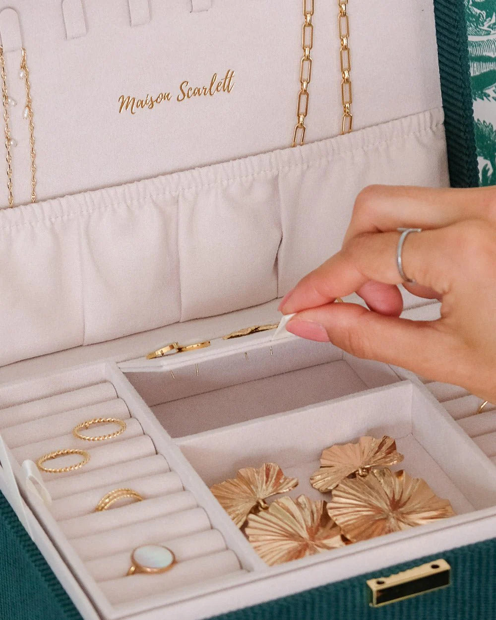 Denise Corduroy Jewelry Box Dark Green