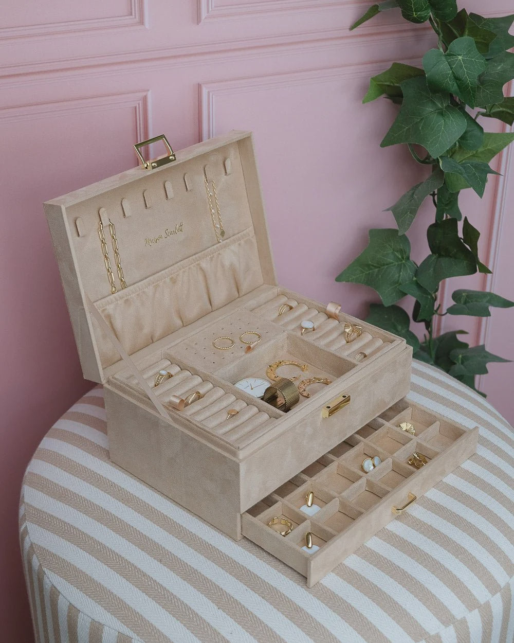 Denise Velvet Jewelry Box Beige