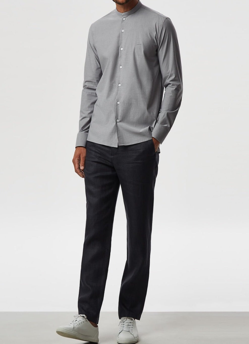 Men Trousers | Grey Linen Twill Trousers Without Darts by Spanish designer Adolfo Dominguez