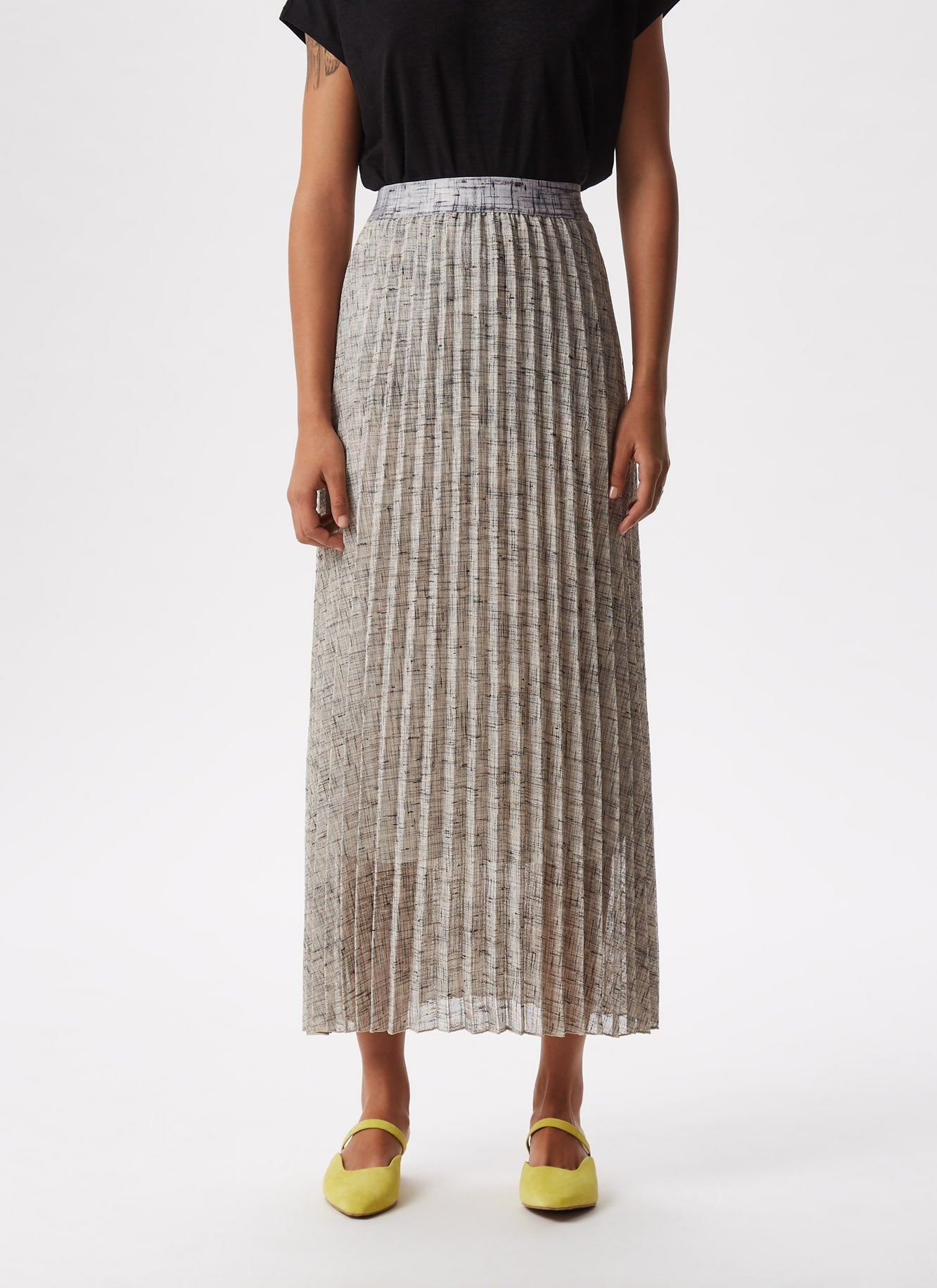 Women Skirt | Grey Midi Pleated Skirt With Elastic Waist by Spanish designer Adolfo Dominguez