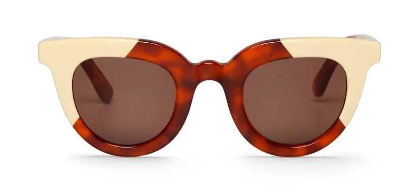 Hayes Sunglasses With Classical Lenses