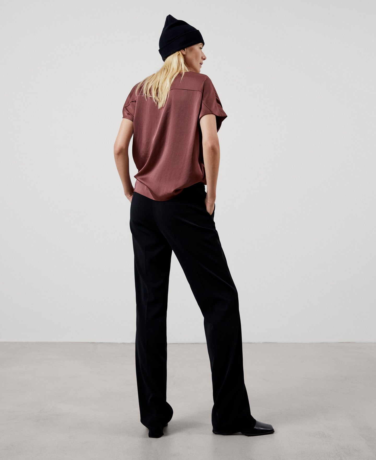 Women Top | Makeup Zinc, Brass And Resine Pétalo Bracelet by Spanish designer Adolfo Dominguez