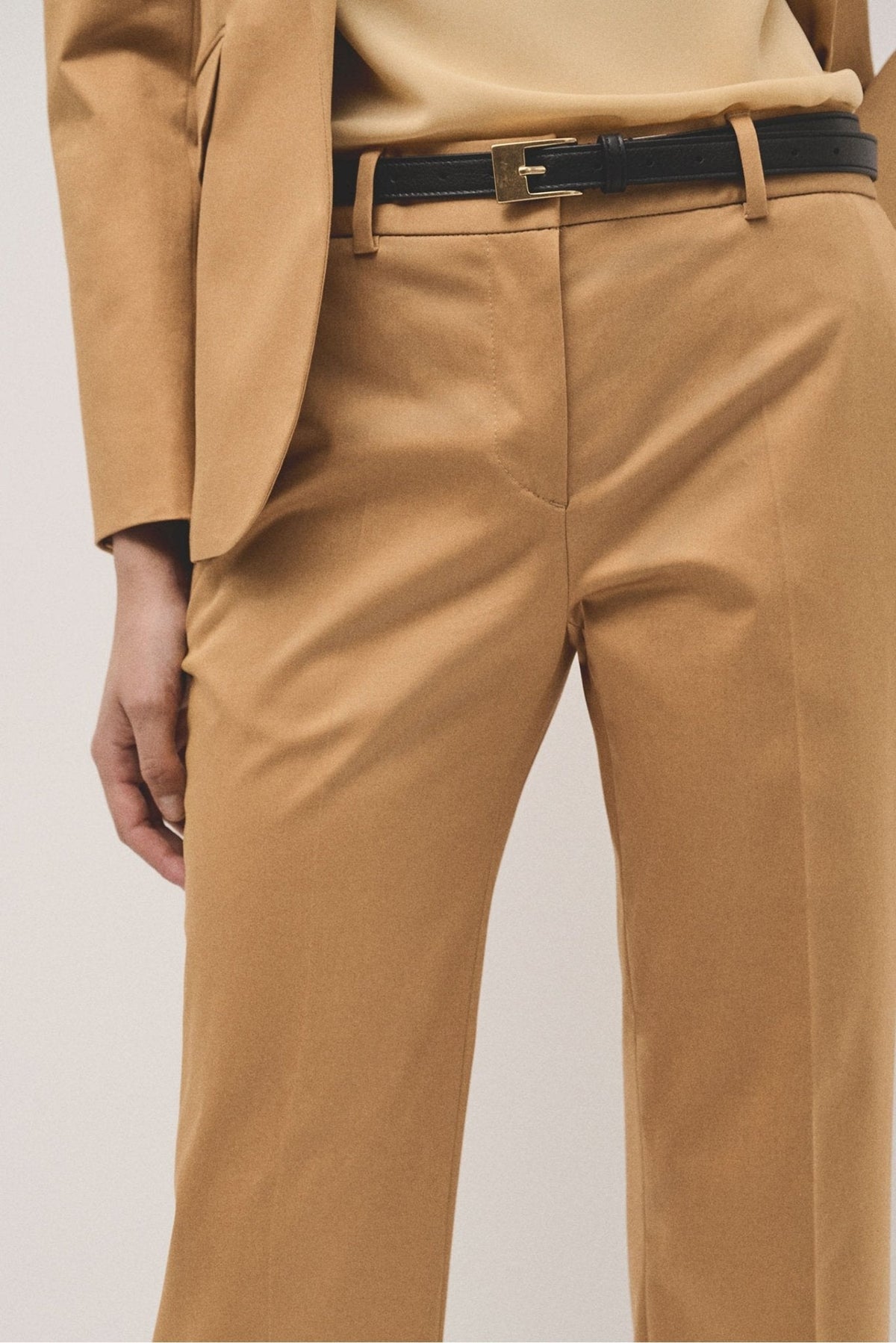 Pants | Mustard straight cotton satin pants by Spanish designer Roberto Verino