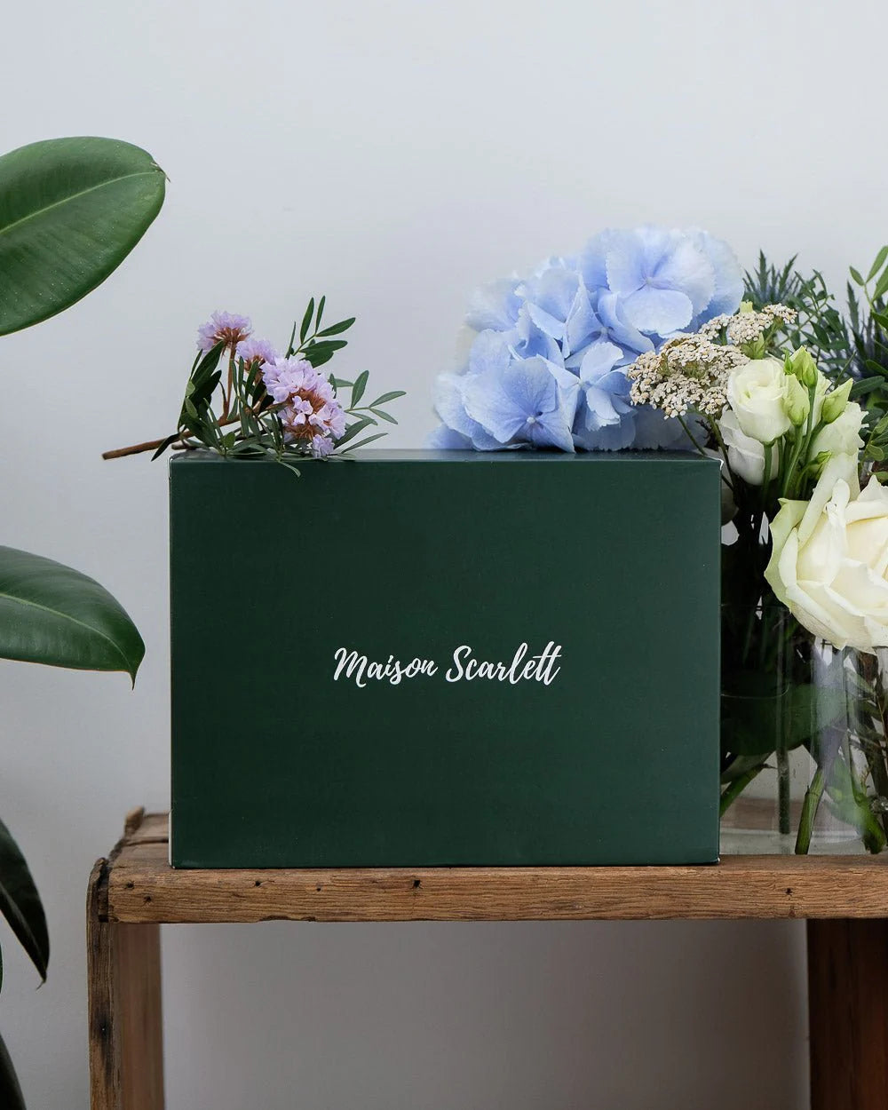 Louise Velvet Jewelry Box Navy Blue