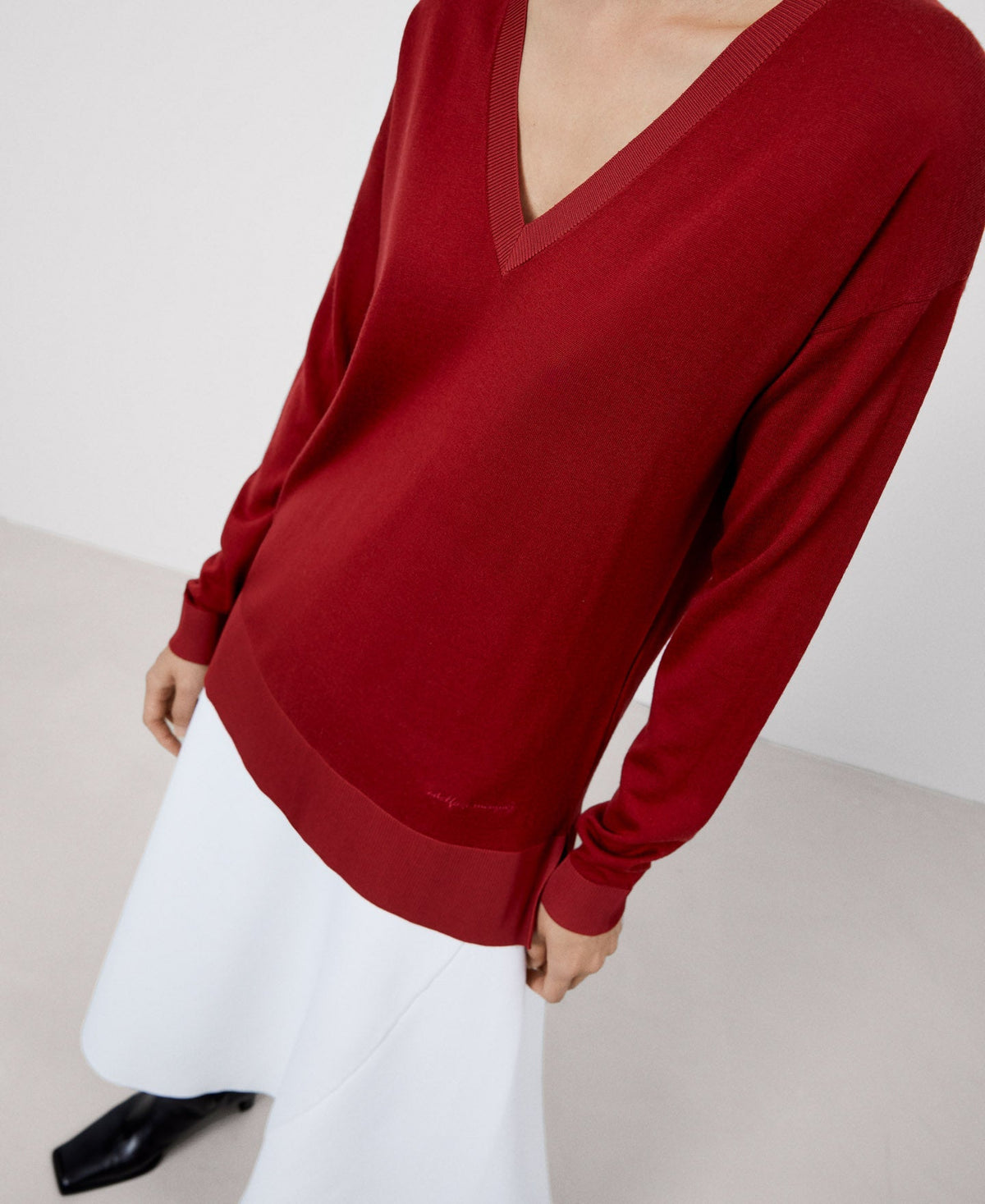 Women Jersey | Red Merino Wool V-Neck Sweater by Spanish designer Adolfo Dominguez