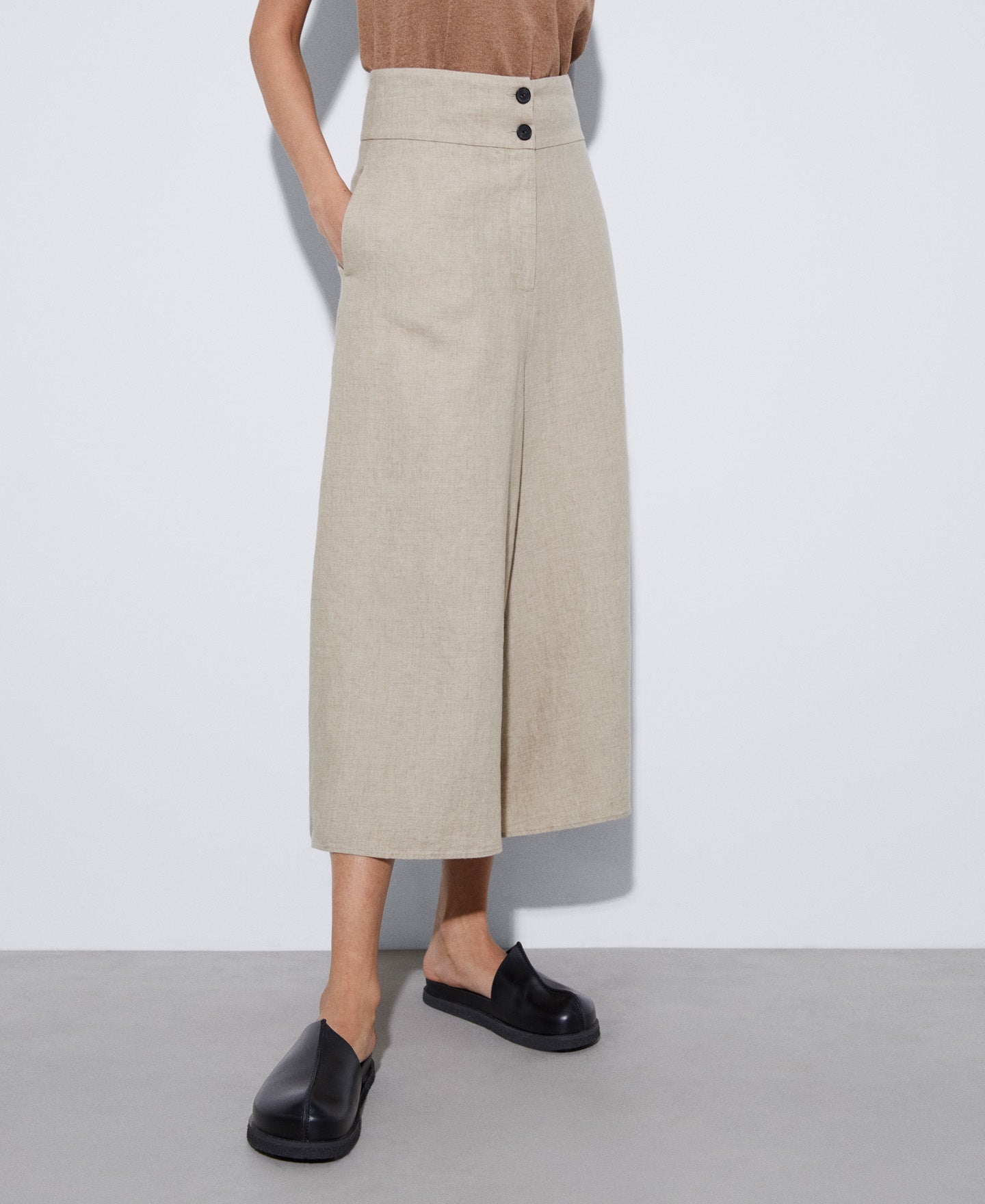 Women Trousers | Rope Brown Cropped Trousers In European Linen by Spanish designer Adolfo Dominguez