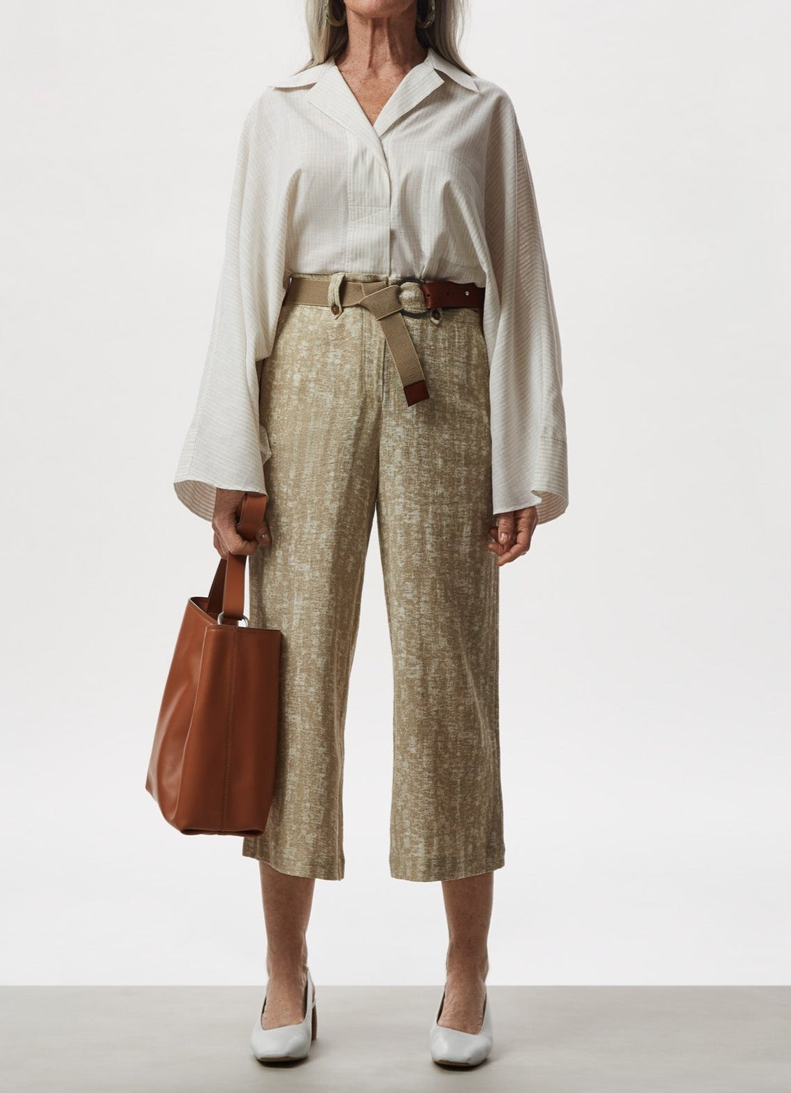 Women Trousers | Sand Linen And Cotton Crop Trousers by Spanish designer Adolfo Dominguez