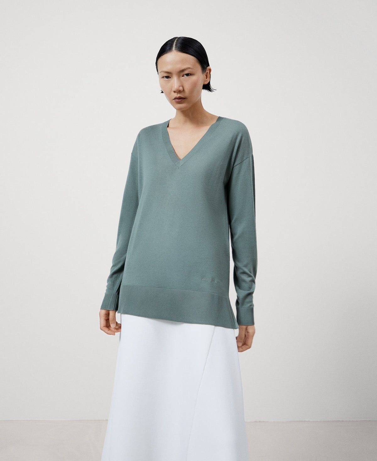 Women Jersey | Sea Water Green Merino Wool V-Neck Sweater by Spanish designer Adolfo Dominguez